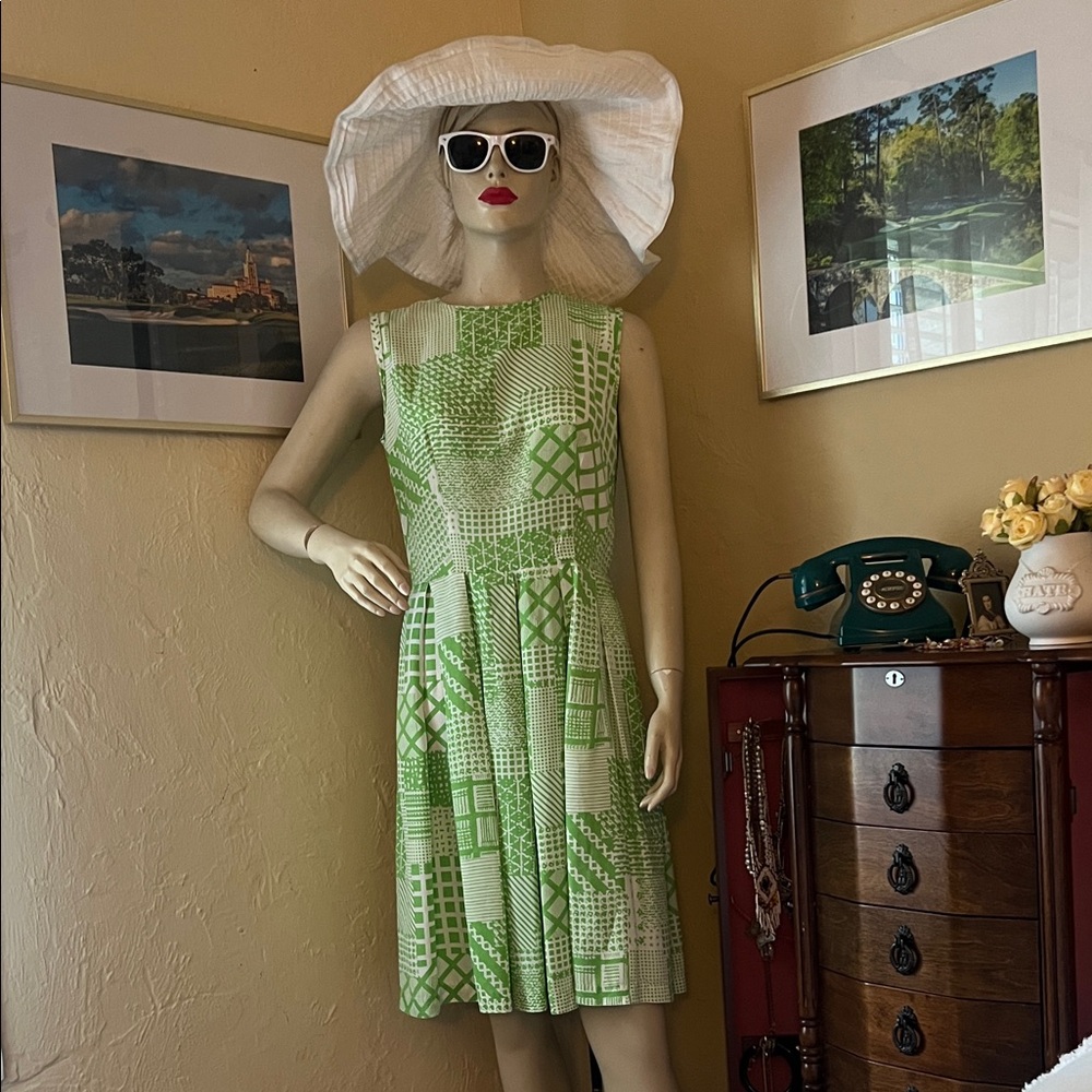Vintage Green Patterned Midi Dress